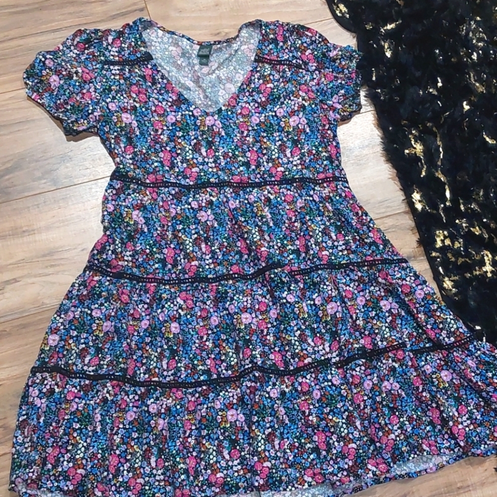 Woman's dress size ×s s